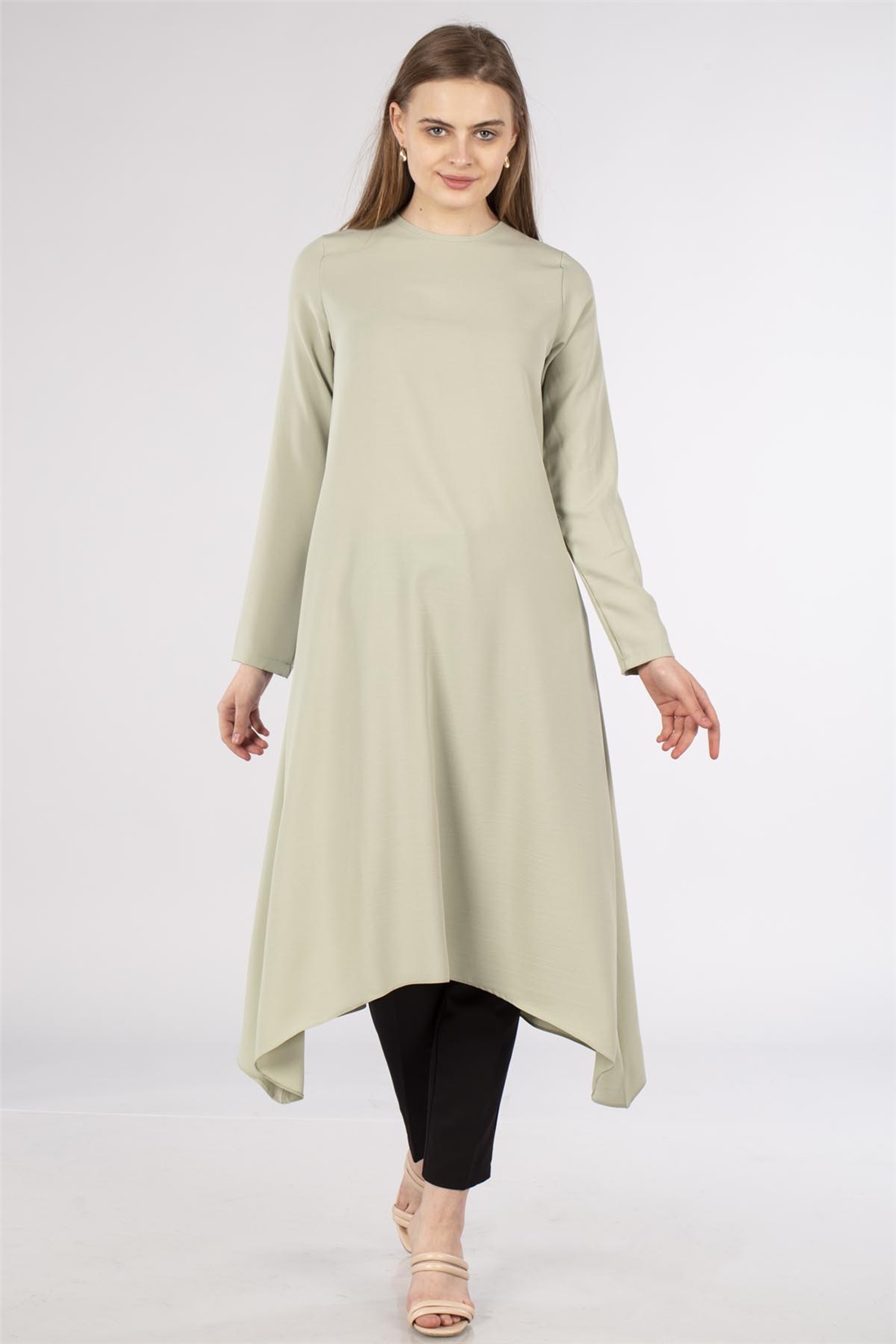 Yakası Biyeli Asimetrik Tunik-Mint