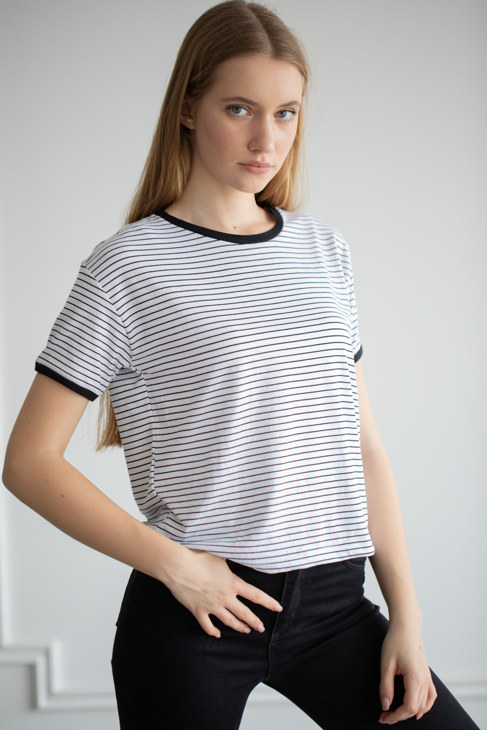 Yakası ve kol ribanası renkli çizgili t-shirt-6060 Beyaz/Siyah