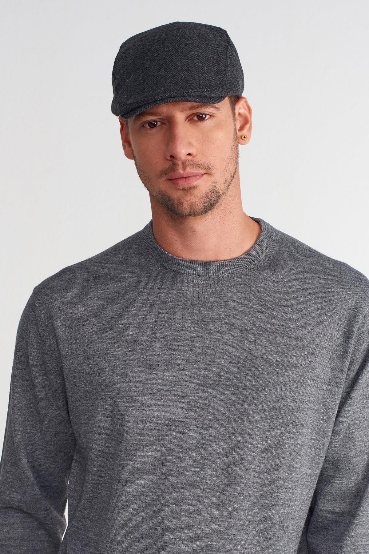 Mens Herringbone Winter Antrachite Holigan Flat Cap Hat