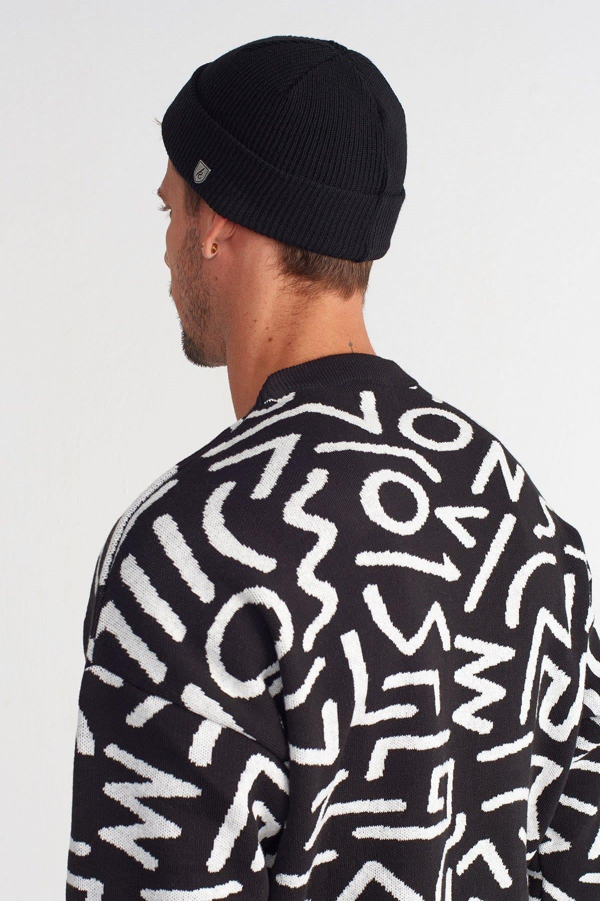 Pack Kat Mens Street Style Short Beanie Skullcap Hat Black