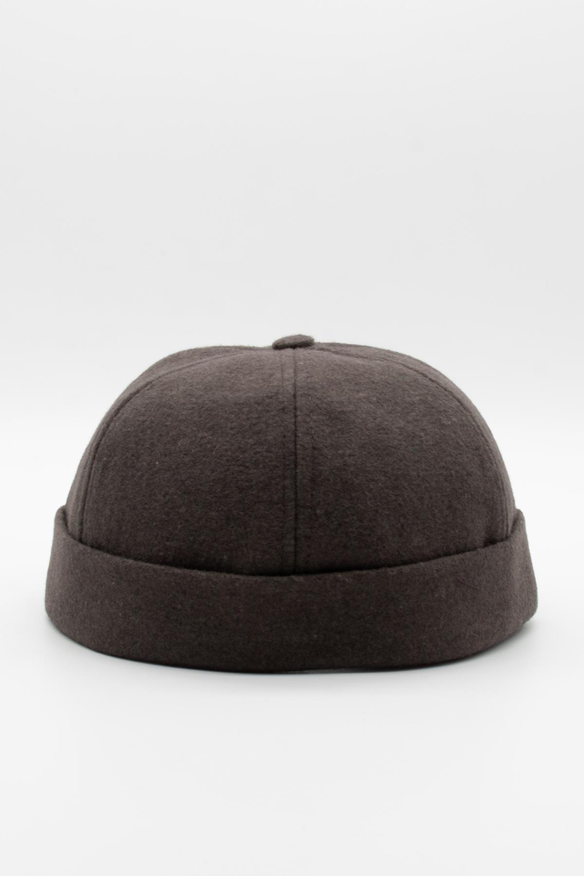 Short Winter Docker Beanie