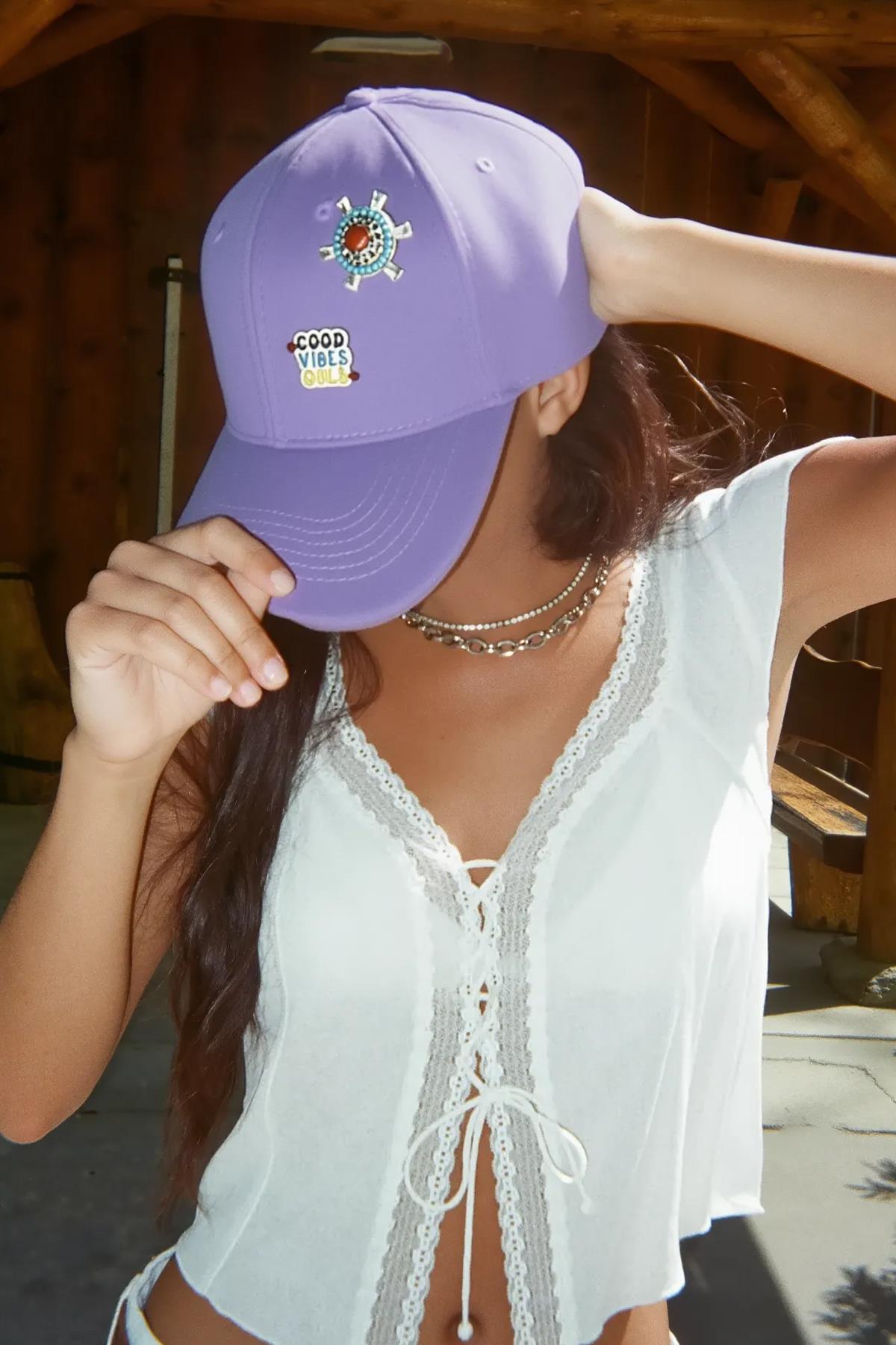 Pin Detaylı Lila Şapka - %100 Pamuk Snapback Cap
