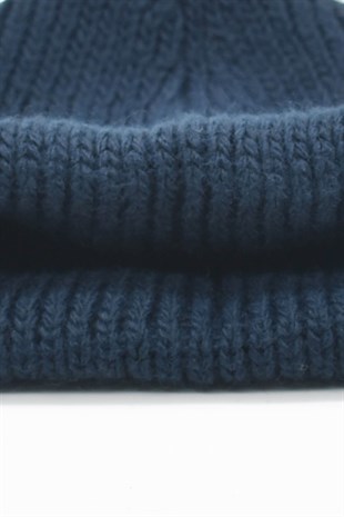 Erkek Lacivert Yün Bere