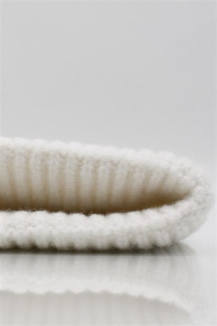 Womens Winter Beanie White