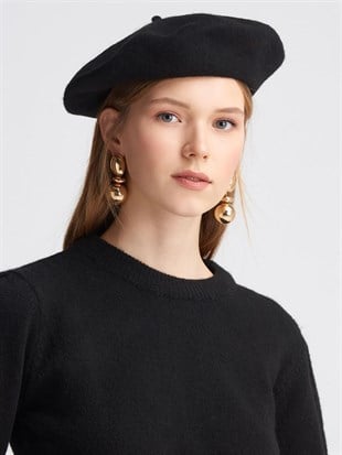 Womens Parisienne Beanie Black French Style Hat