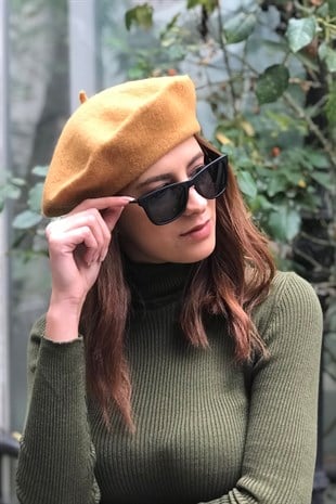 Parisienne Beanie