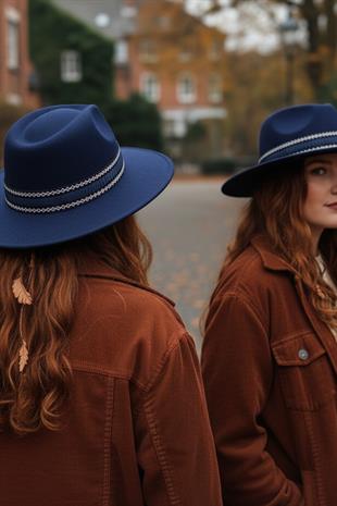 Bohem Dokunuşlu Şeritli Lacivert Fedora Şapka