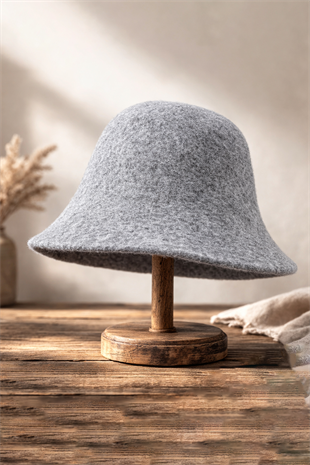 Gri Yün Çan Şapka – Minimal Bell Hat | Soft Form Series
