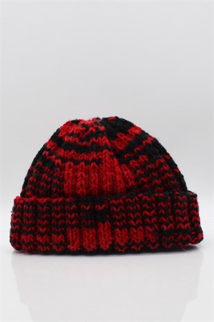 Womens Short Beanie Black-Red