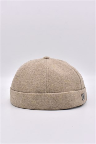 Womens Short Winter Beige Docker Beanie