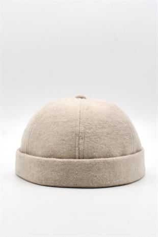 Womens Short Winter Cream Docker Beanie