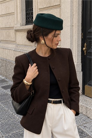 Kadın Pillbox Şapka – Sert Dokulu Sentetik Keçe, Ayarlanabilir, Çene İpli