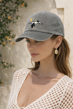 Penguen Nakışlı Gri Unisex Baseball Cap – Yıkamalı Vintage Stil
