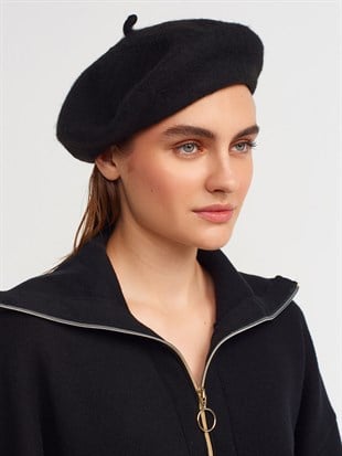 Black Parisienne Beanie