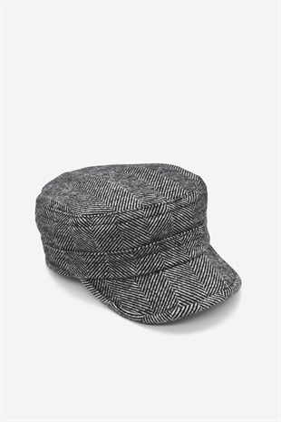 Erkek Cırtlı Siyah-Beyaz Kep