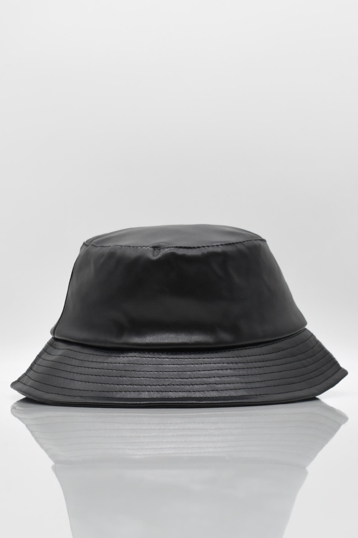 Külah Kadın Suni Deri Siyah Kese Şapka KLH7066