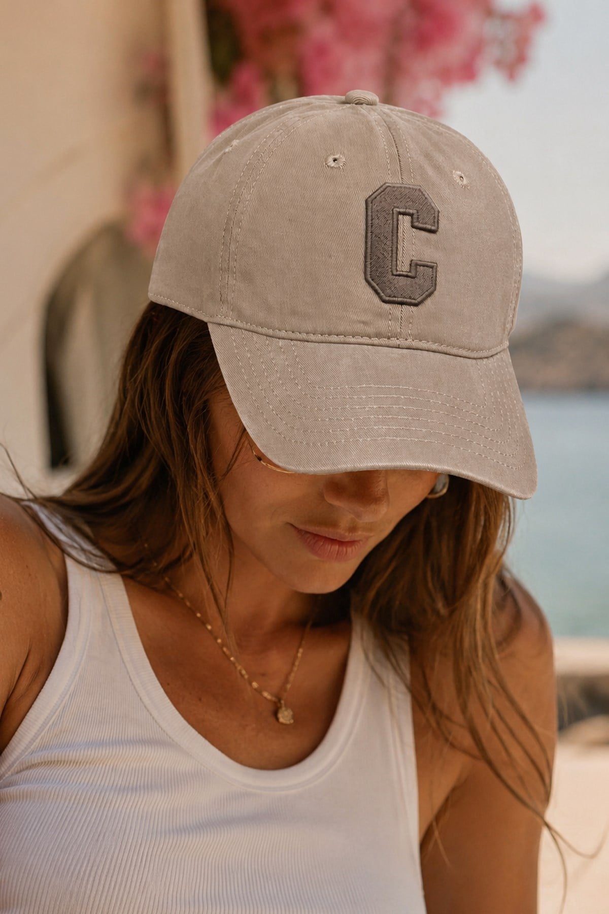 Külah Club Letter Series - C Harf Nakışlı Şapka | Sand KLH7593