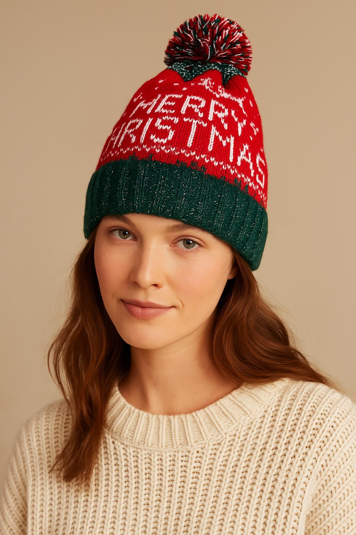 Külah Kadın Ponponlu Yılbaşı Temalı Kışlık Triko Bere – Merry Christmas Desenli KLH7553