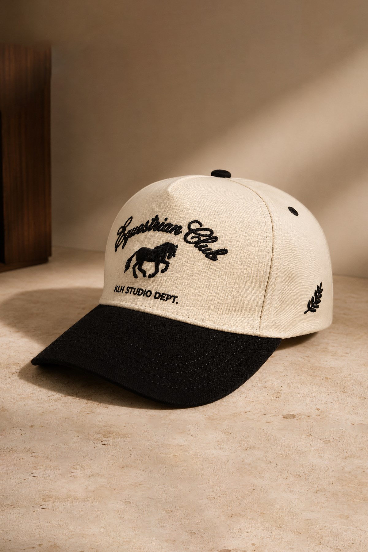 Külah KLH Studio Dept. Equestrian Club Kontrast Siperli Şapka | Unisex - Ayarlanabilir KLH7600