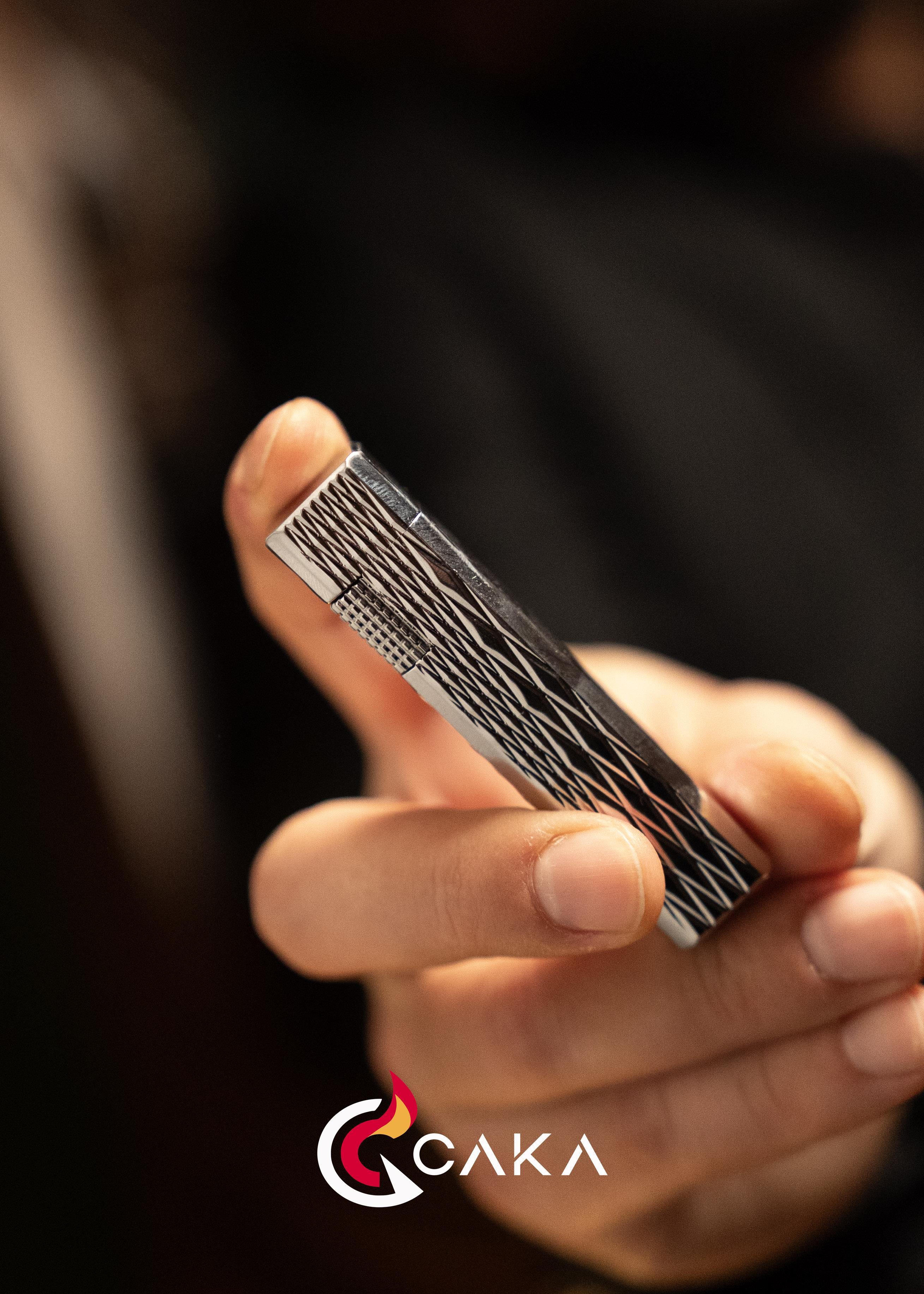 Caka Lighter Petra Titan Silver Benzinli Çakmak