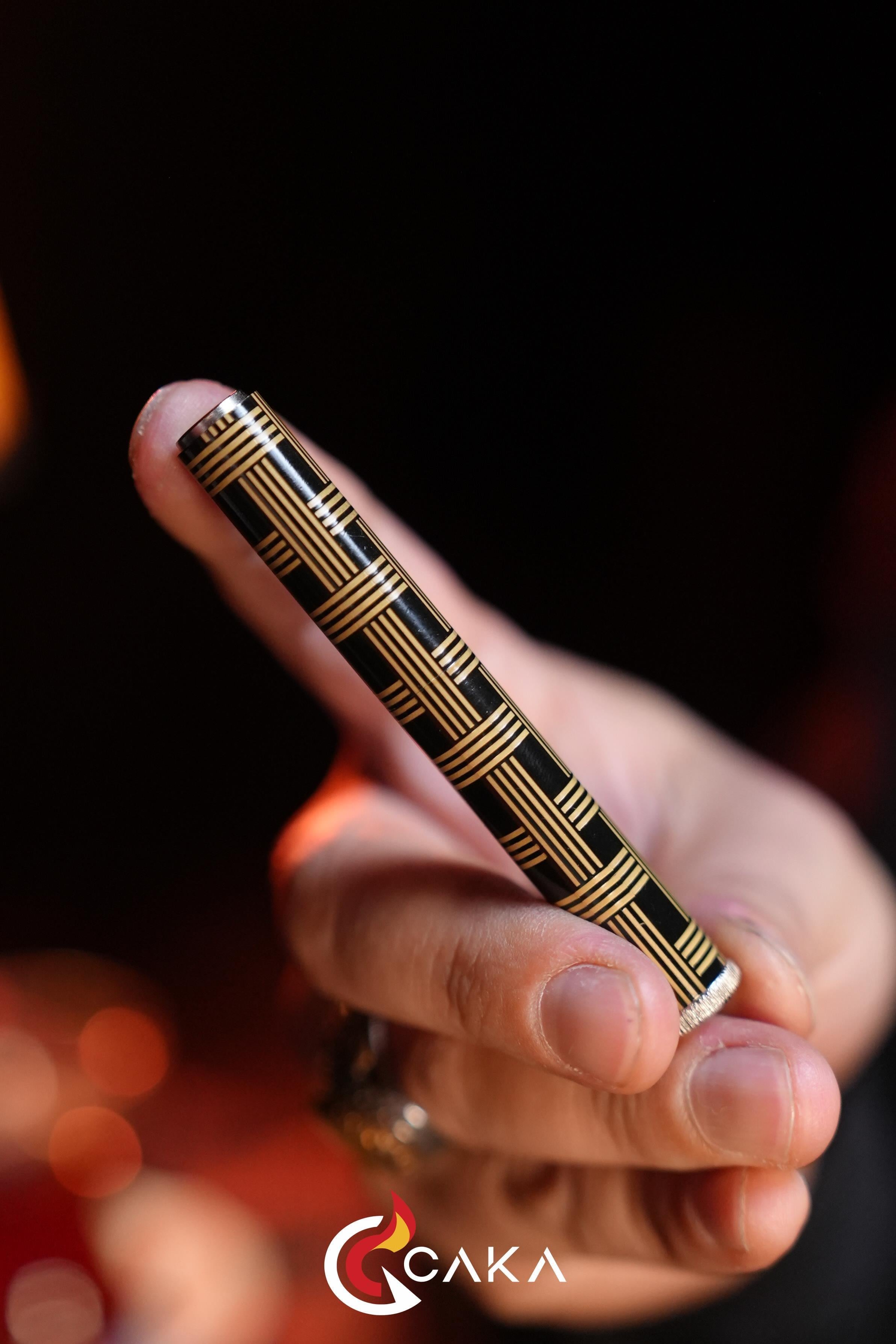 Caka Lighter Lineara Nero Benzinli Çakmak