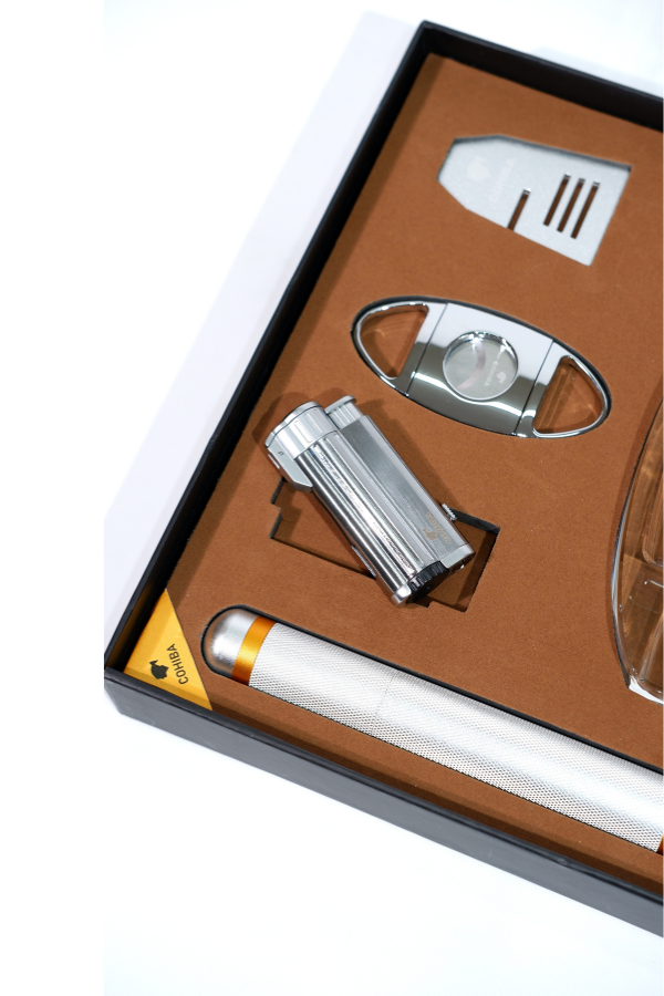 Cohiba Çakmak Kesici Küllük Sehpa Tüp Gümüş Beşli Puro Seti