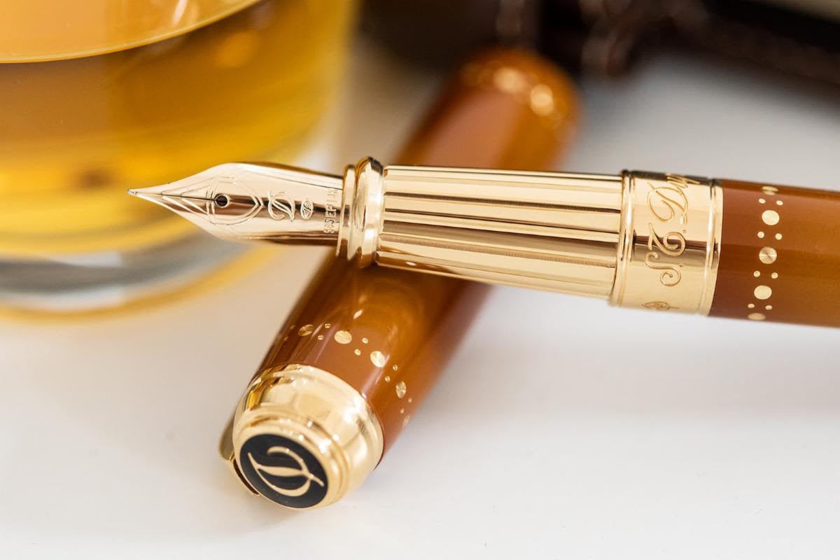 S.T. Dupont Açık Kahverengi Büyük Dolma Kalem 410107