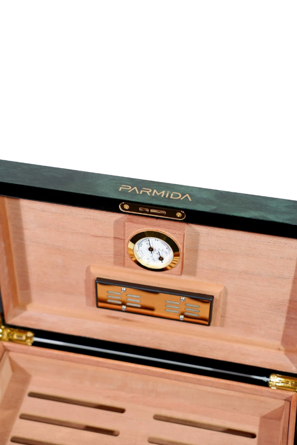 Parmida Çizgi Desenli Ahşap Sedir Humidor Puro Kutusu