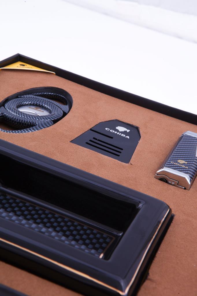 Cohiba Çakmak Kesici Puro Tutucu Masa Küllük Karbon Desenli Dörtlü Puro Seti