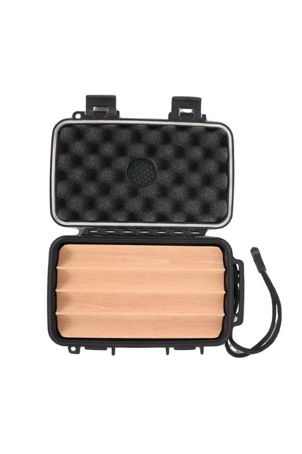 Quantum Seyahat Tipi 4 İçi Sedir Siyah Humidor Puro Kutusu