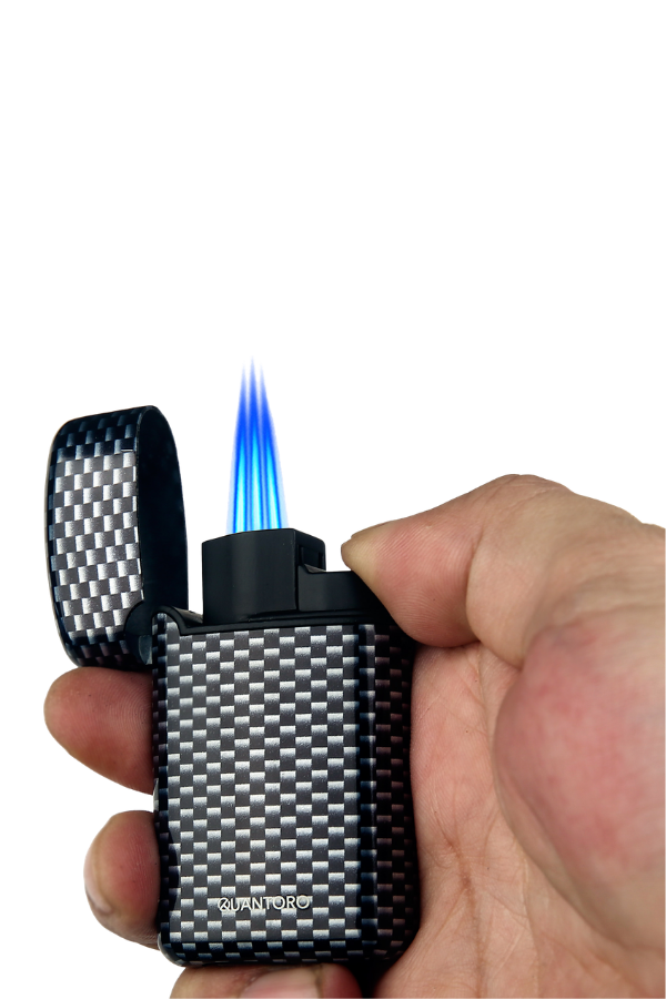 Quantoro Üç Torch Pürmüz Delicili Siyah Karbon Desenli Metal Puro Çakmağı