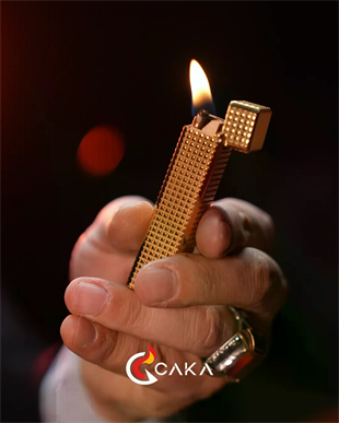 Caka Lighter Petra Titan Gold Benzinli Çakmak