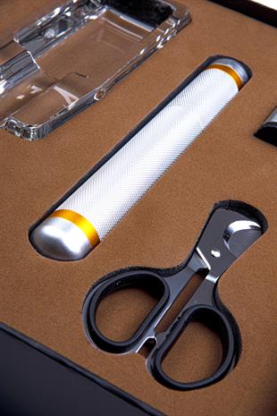 Cohiba Çakmak Kesici Tüp Küllük Sehpa Beşli Gümüş Puro Seti