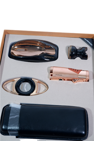 Parmida Çakmak Kesici Küllük Kılıf Sehpa Beşli Siyah - Gold Puro Seti