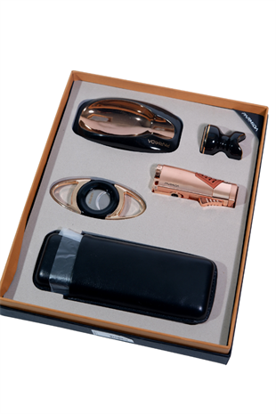 Parmida Çakmak Kesici Küllük Kılıf Sehpa Beşli Siyah - Gold Puro Seti