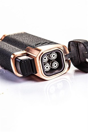 Parmida Dört Torch Pürmüz Siyah-Gold Puro Çakmağı