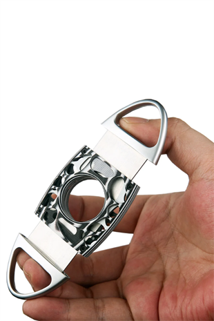 Quantoro Cnc İşlemeli Gümüş Beyaz Metal Puro Makası Kesici