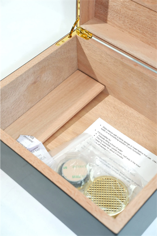 Cohiba Siyah Nokta Desenli Sedir Humidor Puro Kutusu