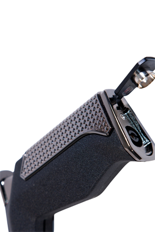 Parmida Tek Torch Pürmüz Siyah Masa Tipi Metal Puro Çakmağı