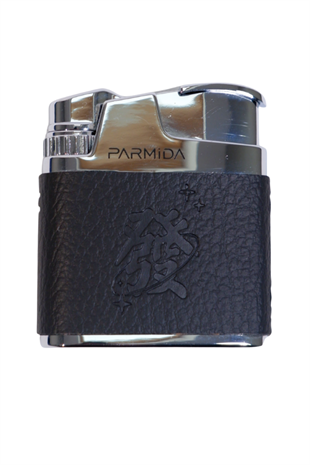 Parmida Tek Torch Pürmüz Japon Yazılı Deri Kaplama Siyah Metal Puro Çakmağı
