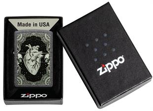 Zippo Çakmak 211 Hearts Design 48720-109152