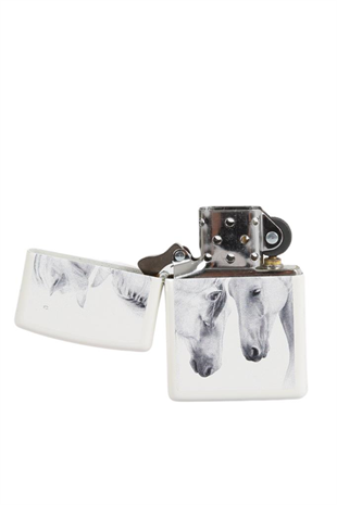 Zippo Çakmak White Horses
