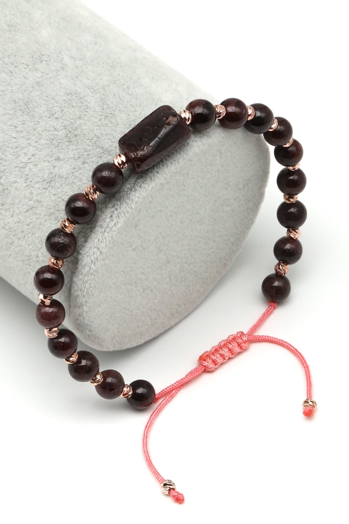 Garnet Doğal Taş Makrome Örme Bileklik Küre Kesim - BMK-611