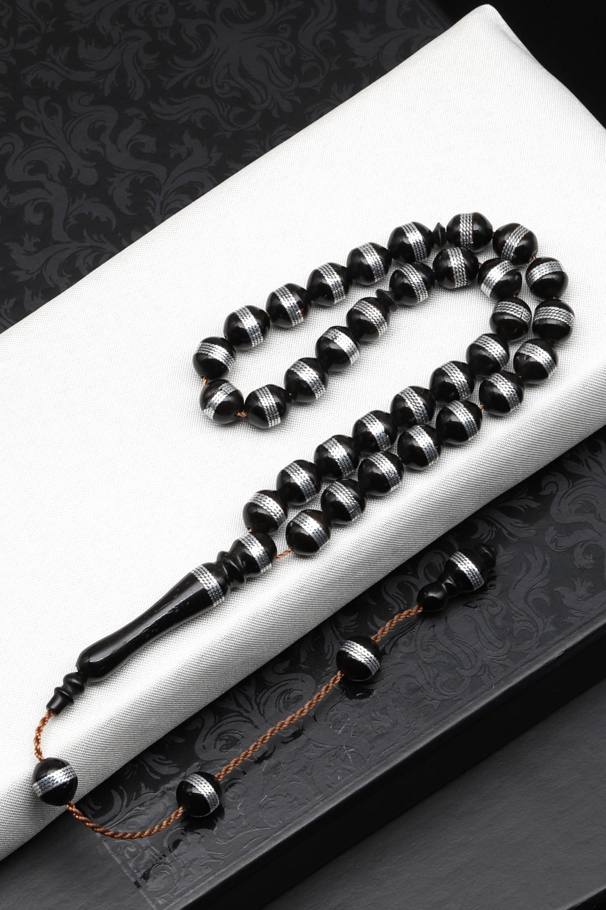 İşlemeli Kuka Ağacı Tesbih 7 x 8 mm Özel Kesim - T-1863