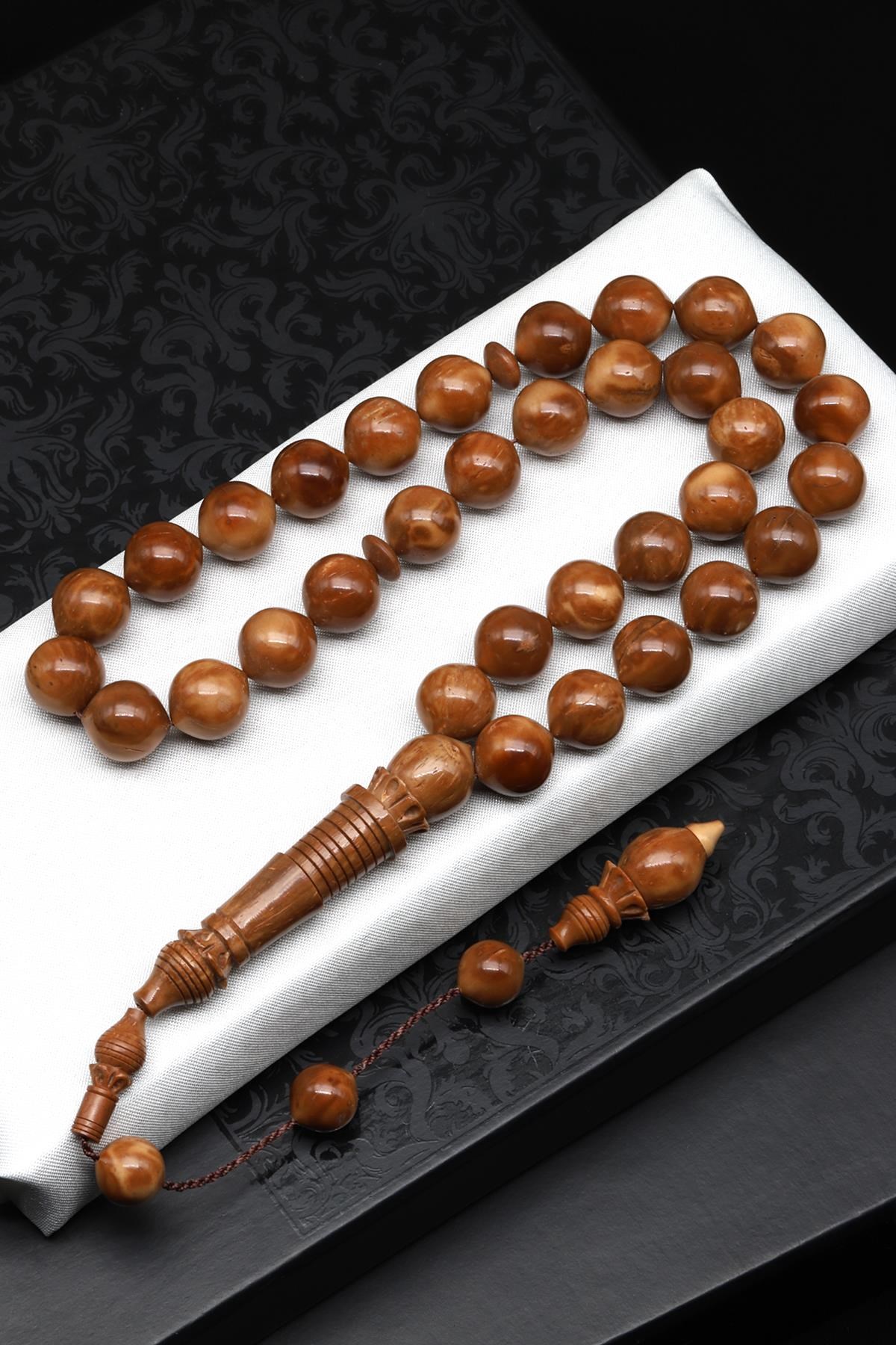 Usta İşçilikli Kuka Ağacı Tesbih 11 x 12 mm İstanbul Kesim