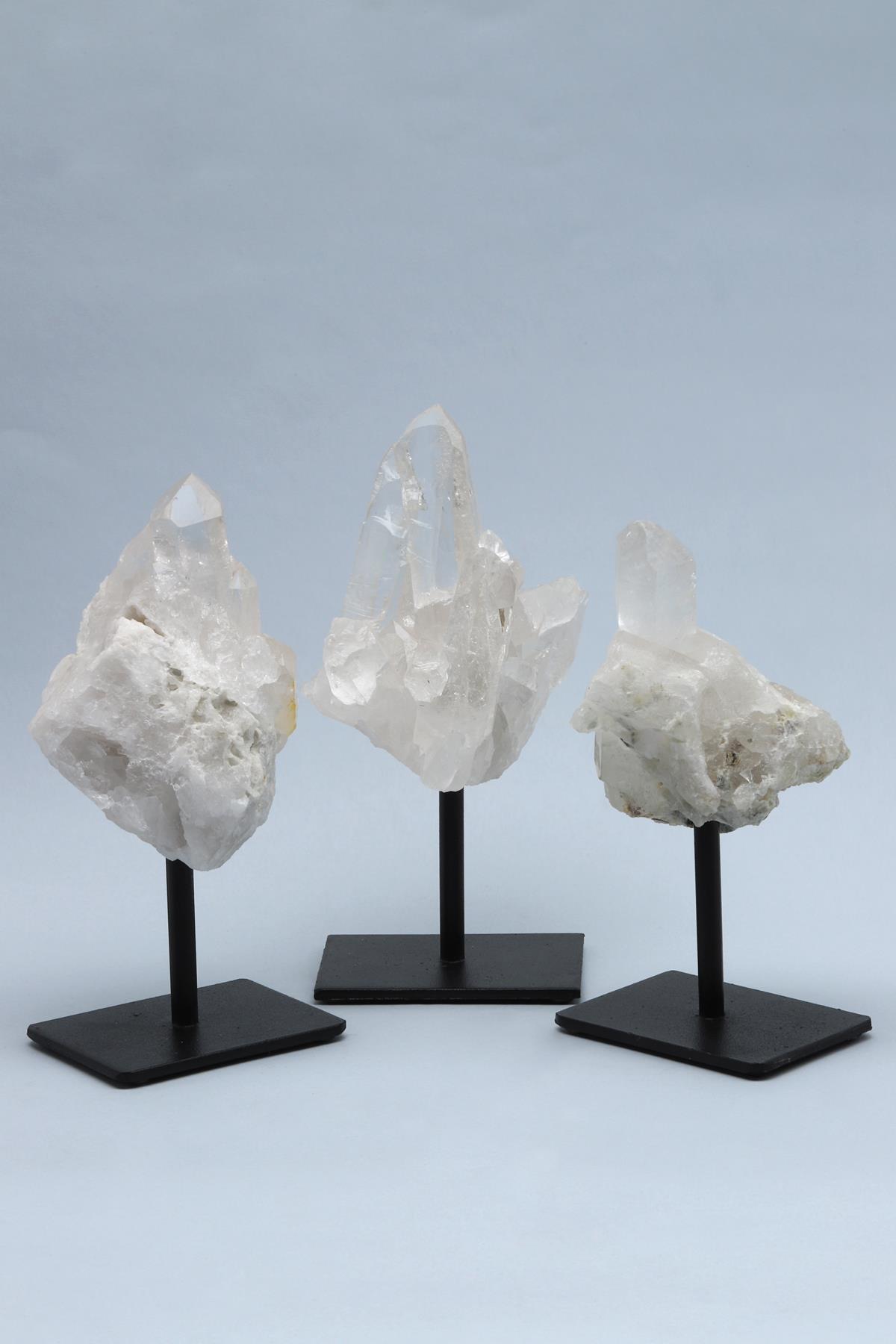 Kristal Kuvars Doğal Taş Standlı Ham Parça