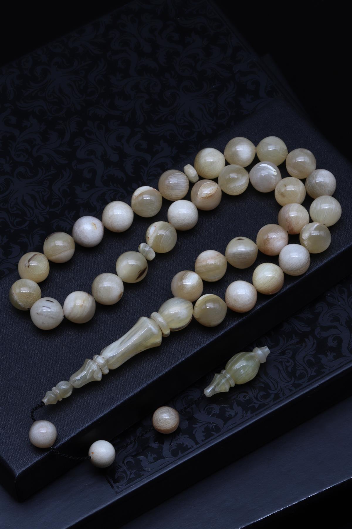 Usta İşçilikli Koç Boynuzu Tesbih 12 mm Küre Kesim