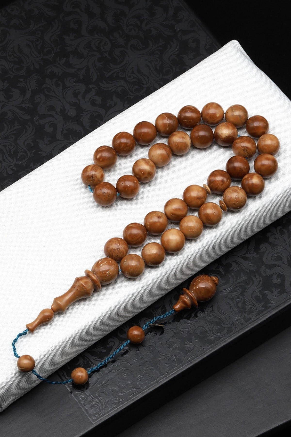 Usta İşçilikli Kuka Ağacı Tesbih 9 mm Küre Kesim - T-1807