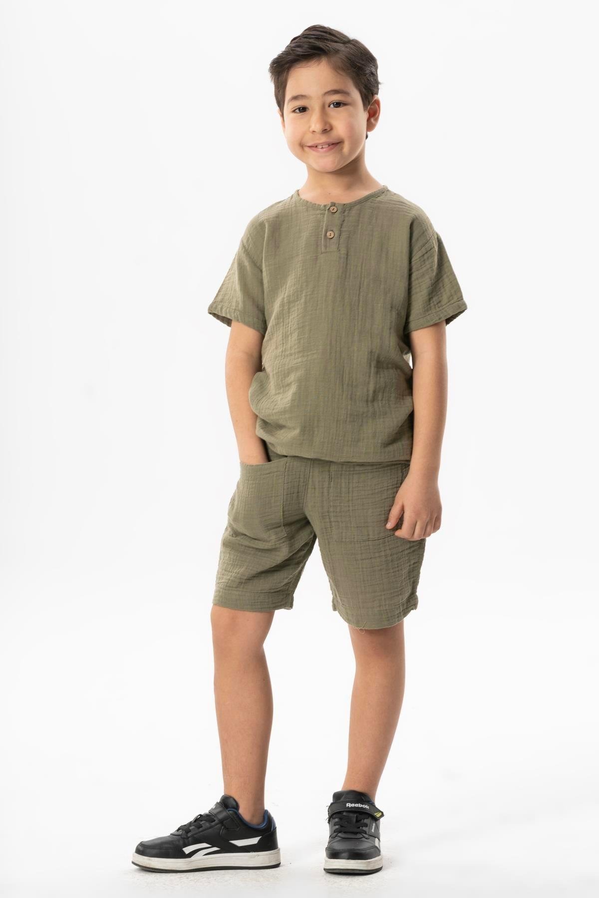 Batı Cep Detaylı Yazlık Müslin Erkek Çocuk Şort Haki Hk