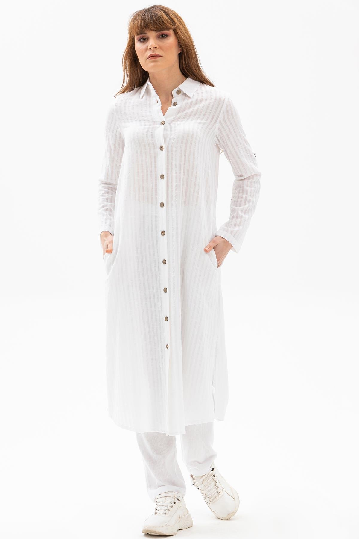 Toptan Yakalı Uzun Gofre Tunik Beyaz